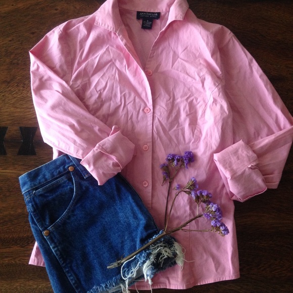 Ann Taylor Tops - Ann Taylor Pink Classic Collared Button Up Top